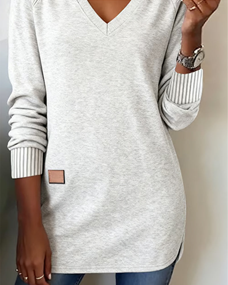 Manon | Sweat-shirt à col en V à la mode